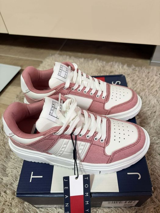 Обувки Tommy Jeans