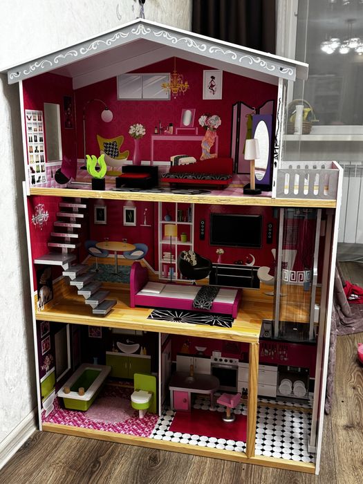 Кукольный домик большой