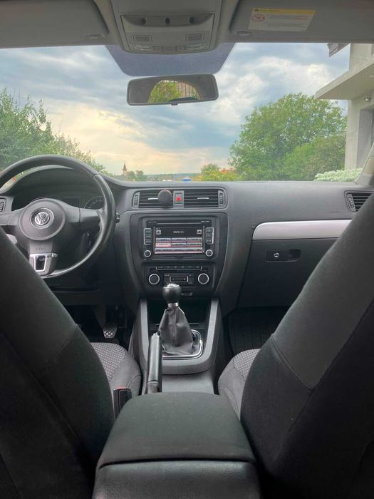 Volkswagen Jetta 2011