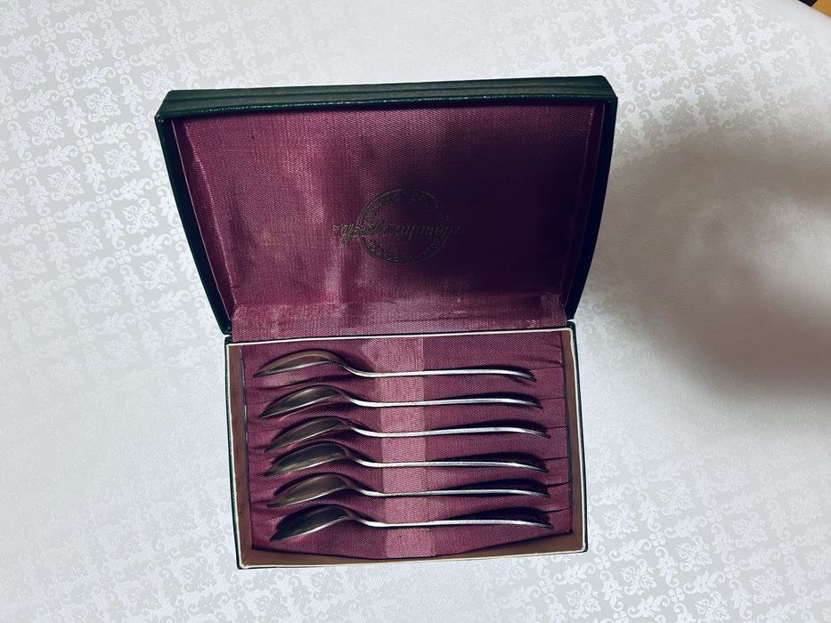 Продаю наборы чайных мельхиоровых ложек