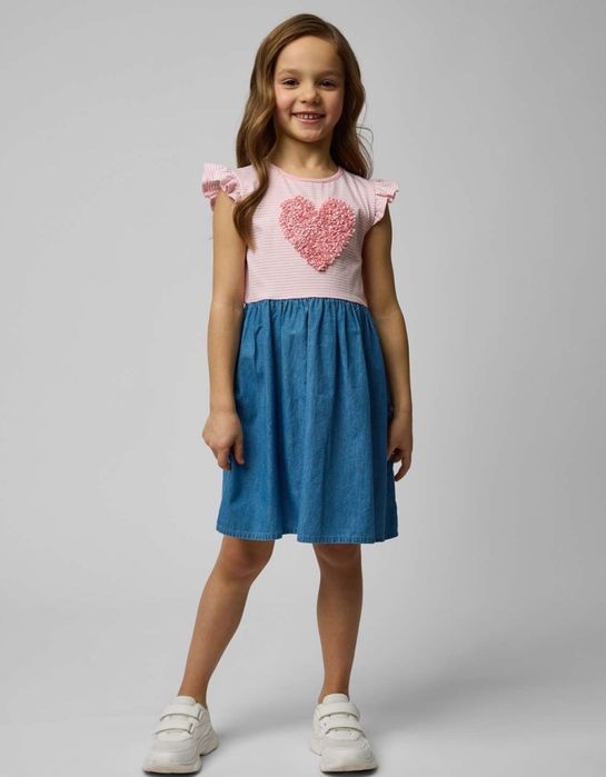 Продам платье для девочки 128