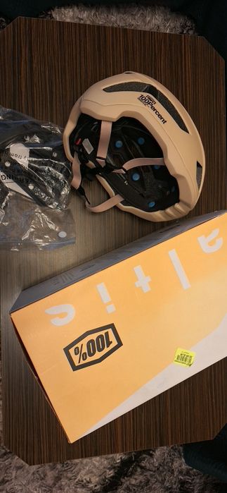 Casca bicicleta Altis 100%