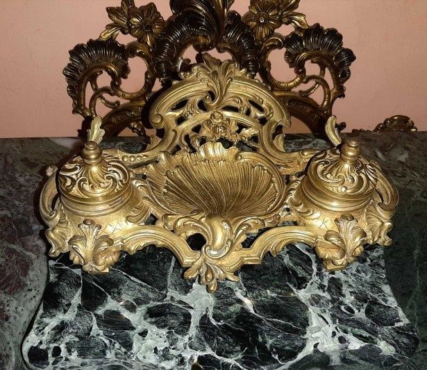 Tusiera din bronz masiv in stilul Baroc ,lucratura de o foarte bună ca