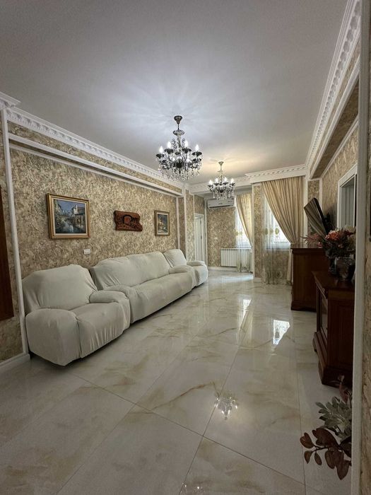 Apartament 4 camere, 100mp in Mamaia-Sat