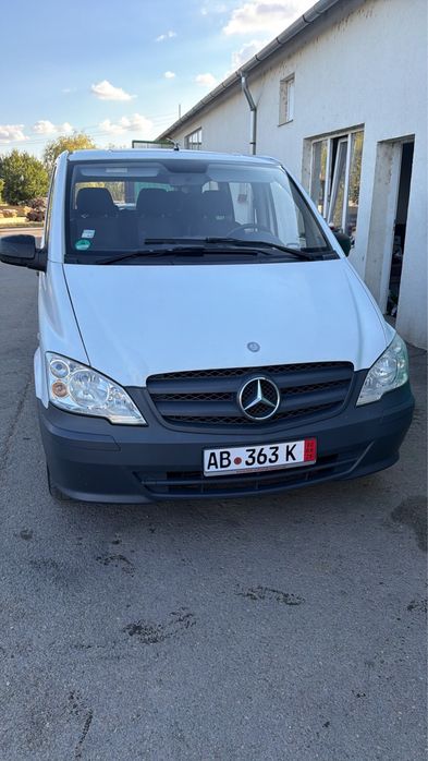 Mercedes vito 9 locuri 2013