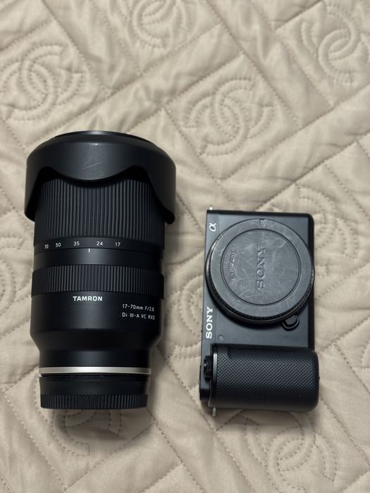 Продаю sony zv e 10