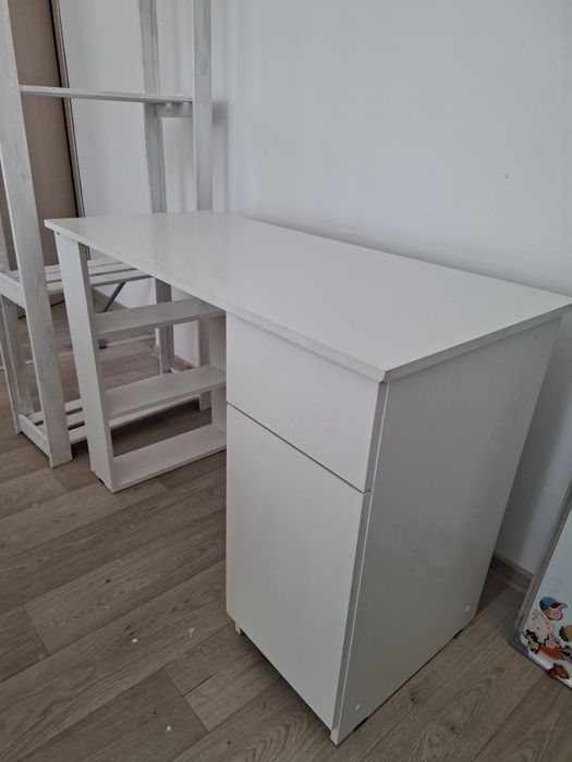 Продам письменный стол