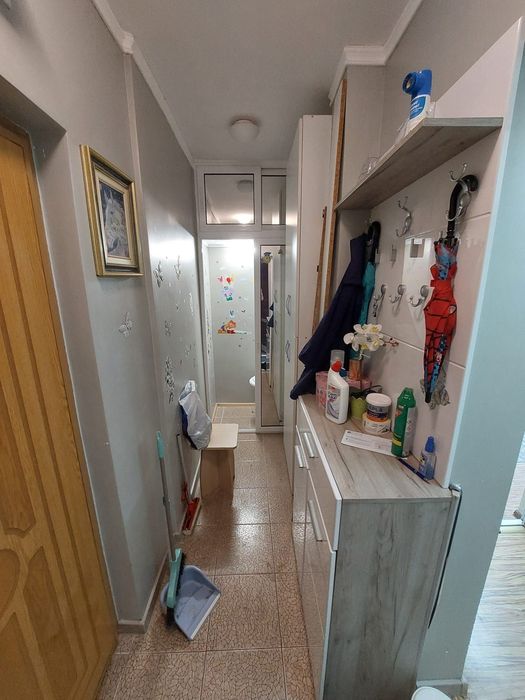 Apartament 3 camere, etajul 2, decomandat, balcon , două băi, DISPONIBIL DIN 15 SEPTEMBRIE