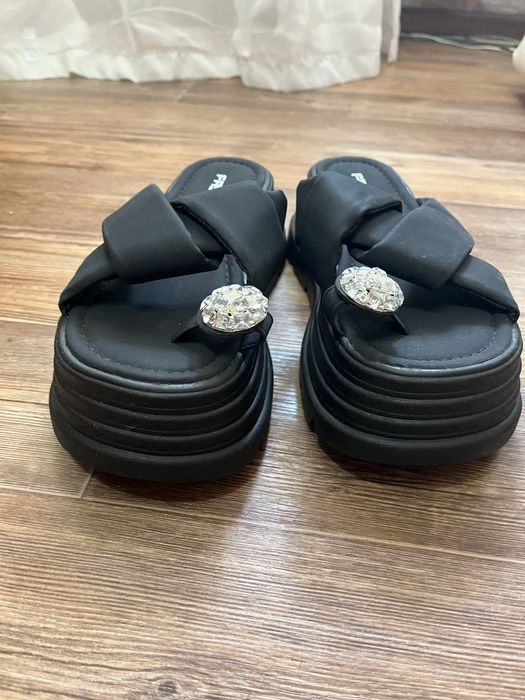 Новые шлепки босоножки