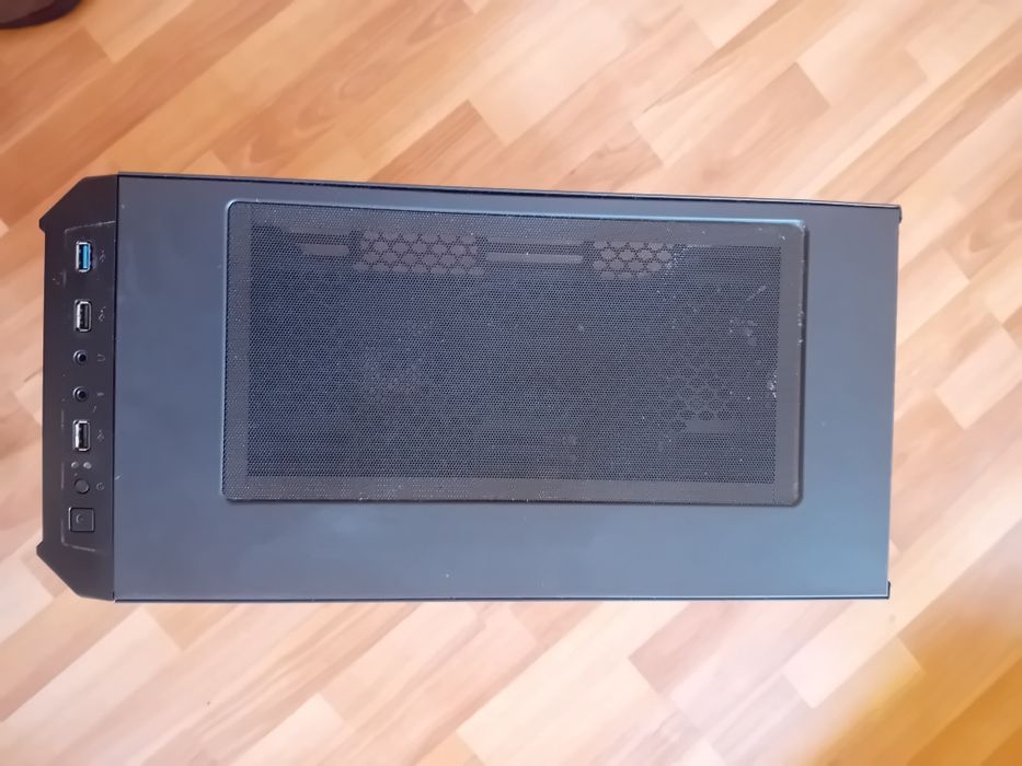 Геймърски компютър Ryzen5 3600 RX 6600 16GB RAM 512GB SSD