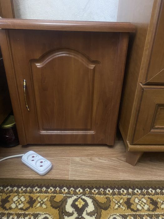 Продается спальный гарнитур