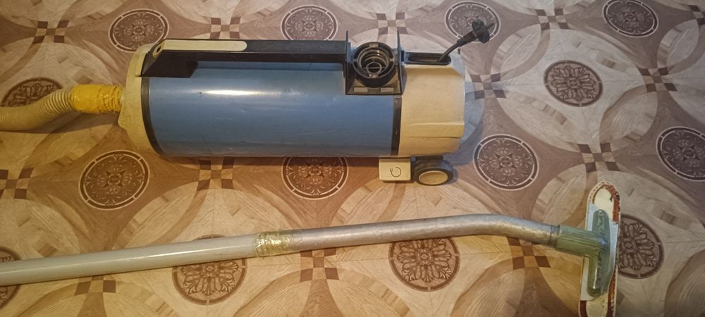 Советские пылесосы "Ракета"
