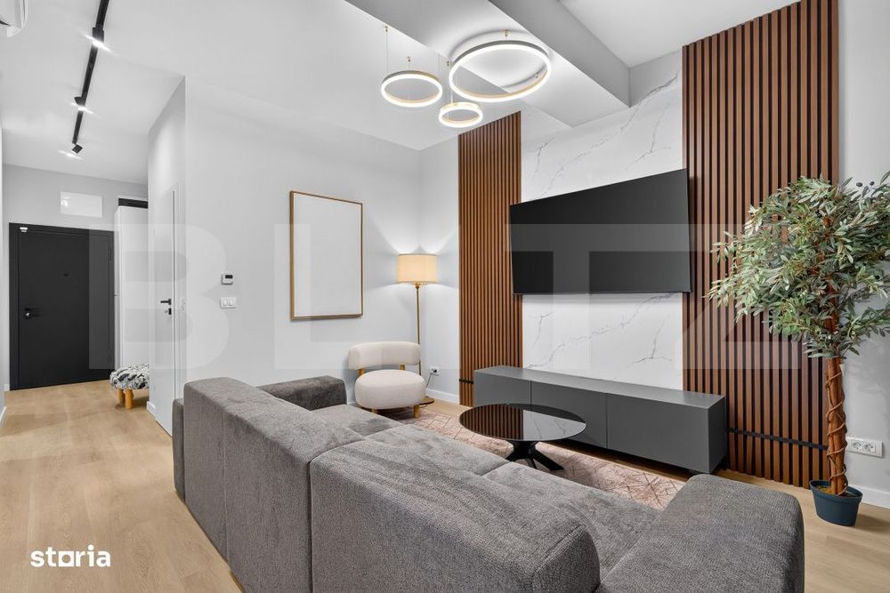 Apartament 3 camere, 81.86, zona Centru