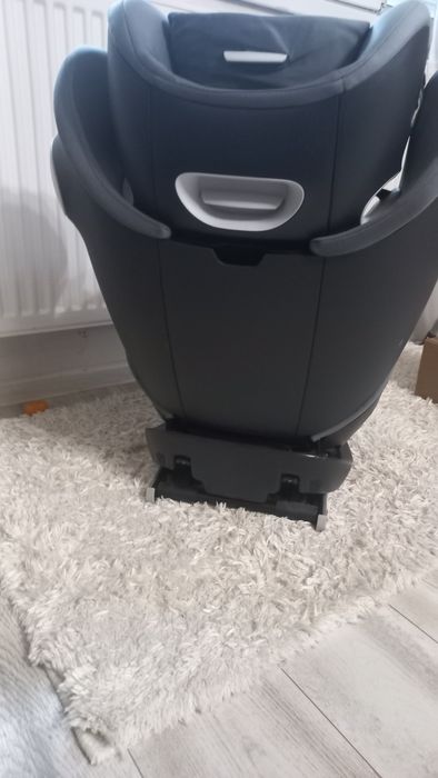 Cybex pallas cu husa de vara 
Scaunul arata