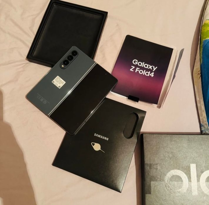 Продам смартфон самсунг