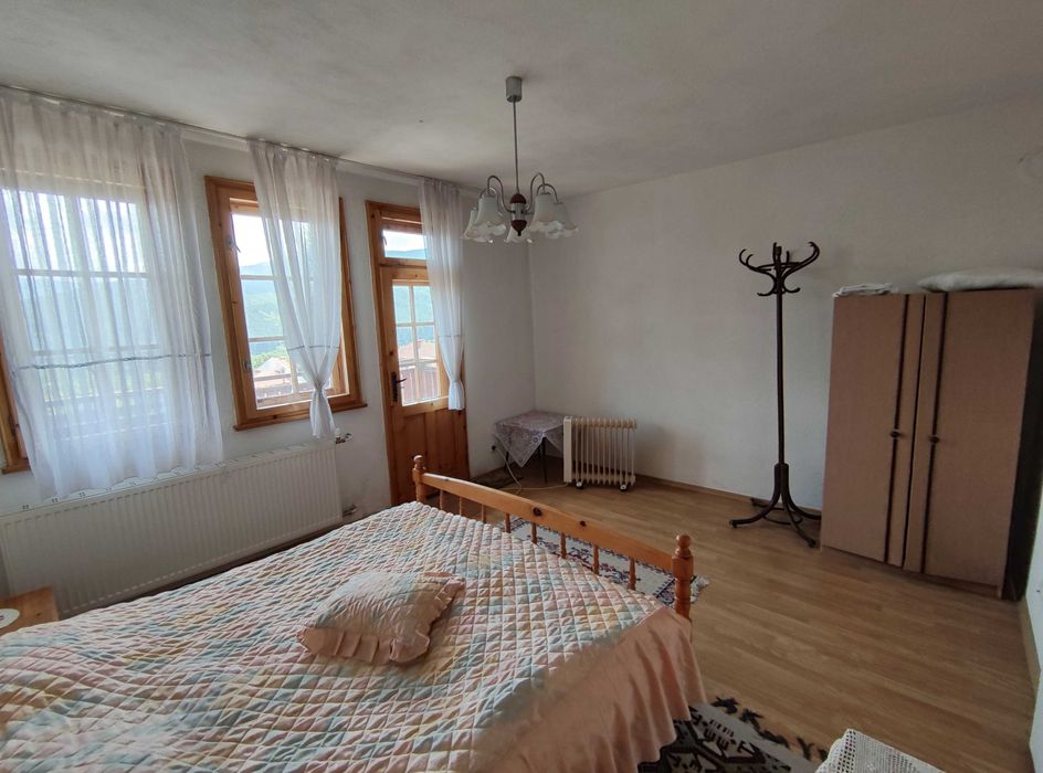 Продава се Къща в Котел - 320 кв.м за 688 €/кв.м - Снимка #12
