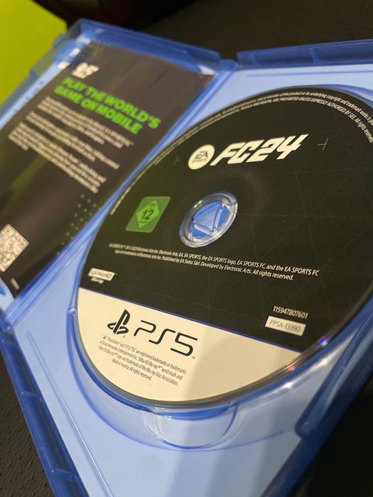 FIFA 24 играта не е ползвана почти изобщо в отлично състояние е