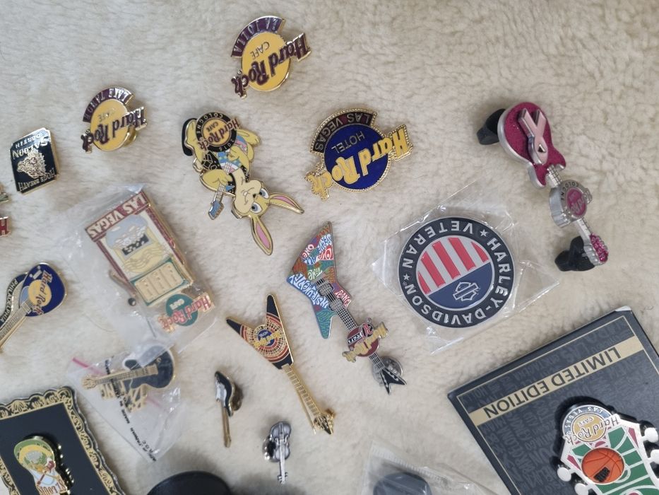 colectie insigne hard rock