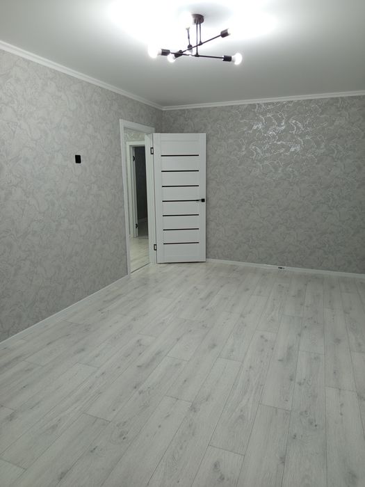 Поклейка обоев любой сложности быстро качественно недорого