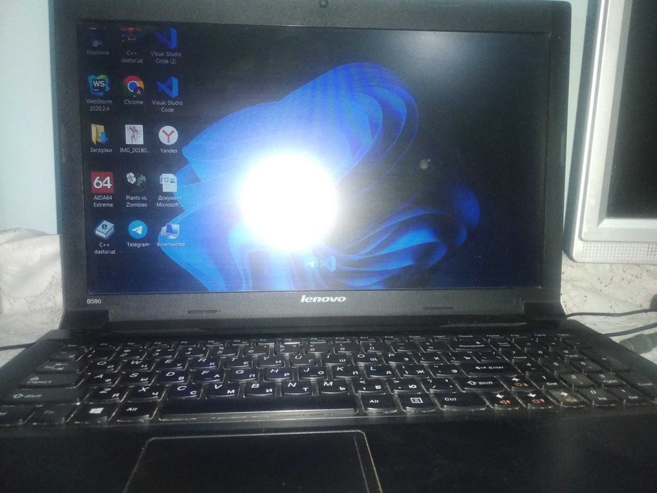 Lenovo B590 ajoyib