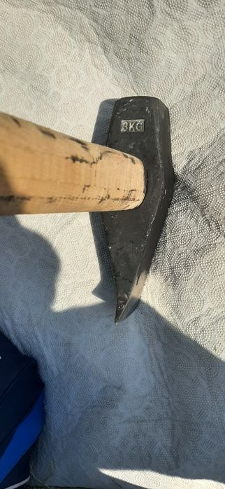 Ръчно ковани от ресирна стомана.