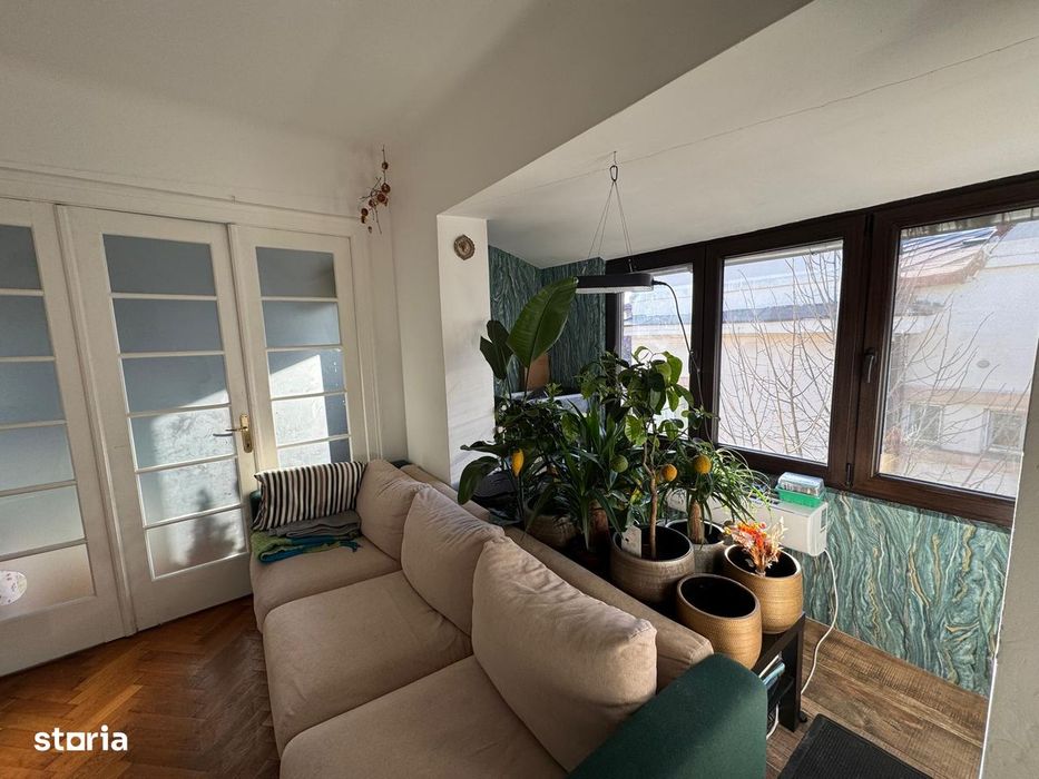 Vanzare apartament trei camere mobilat/utilat renovat Cotroceni metrou — fotografia 3