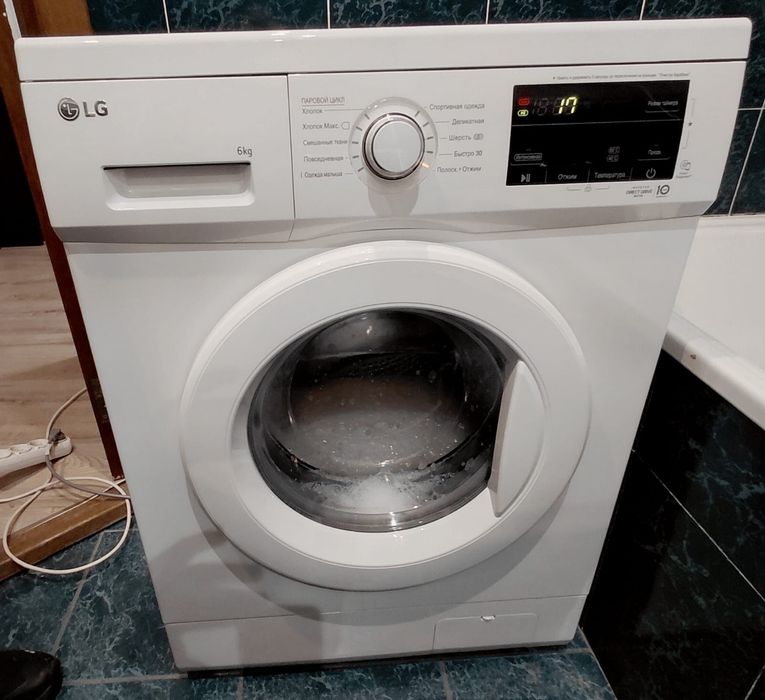 Продам стиральную машину