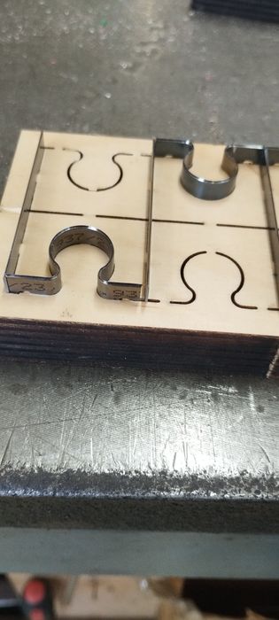 Щанц форма за картон , микровелпапе , велпапе , стикери , кожа и д-р.