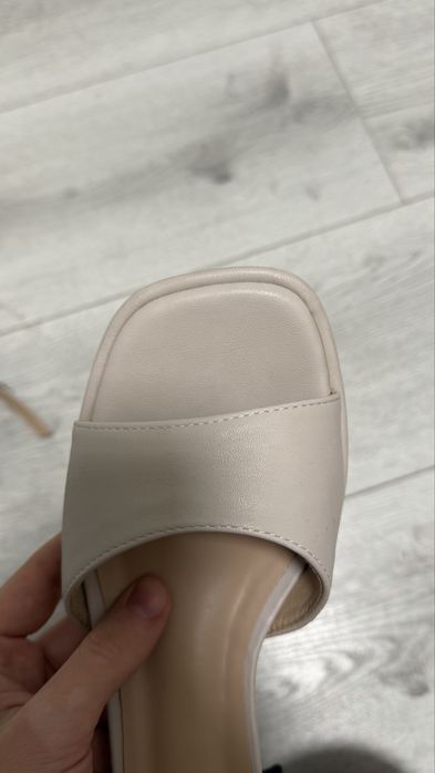 Босоножки mia moanti