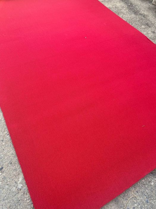 Ковролин красная дорожка в наличии