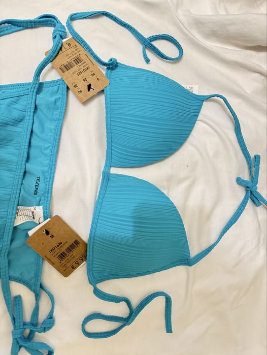 Costum de baie nou