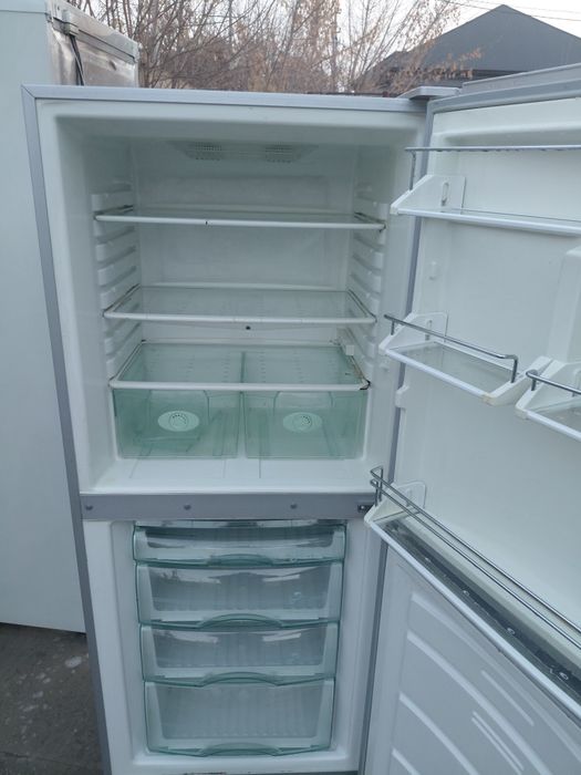 Холодильник Haier рабочая Доставка есть