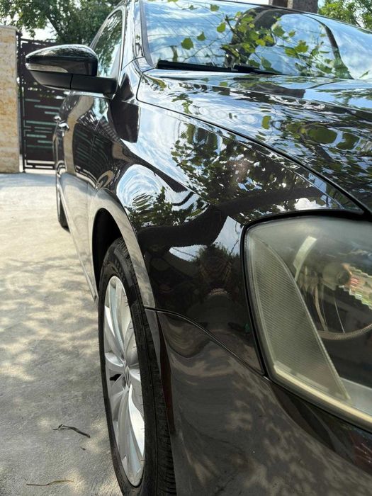 VOLKSWAGEN Passat 2011 — imagine 2