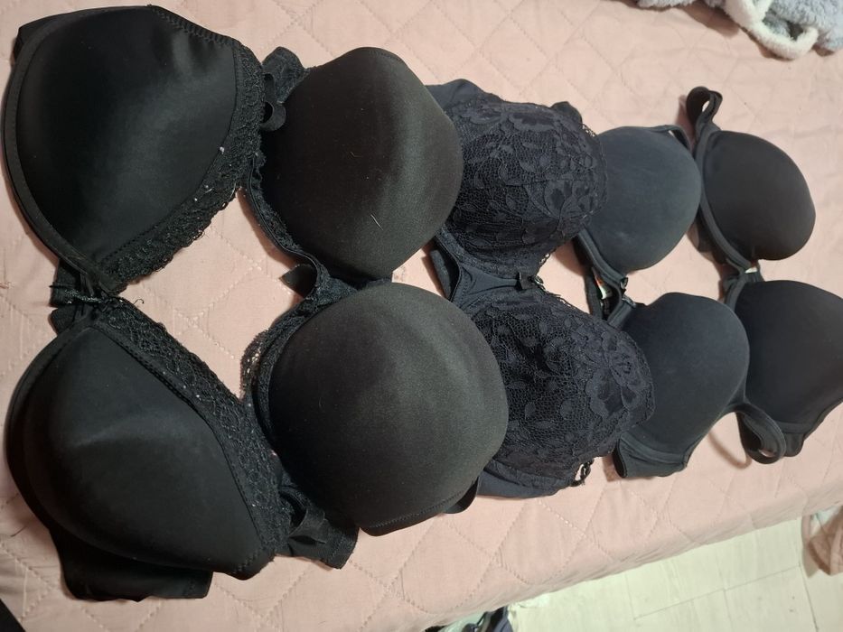 Продавам сутиени 75б