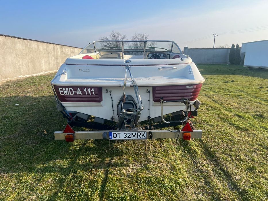 Barca Cabinata cu Peridoc