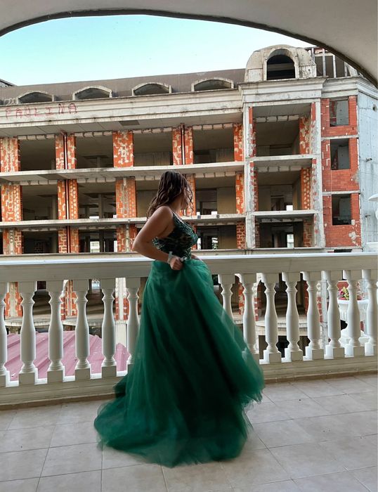 Бална рокля