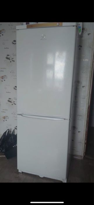 Тегін!!!Холодильник беріледі запчастқа