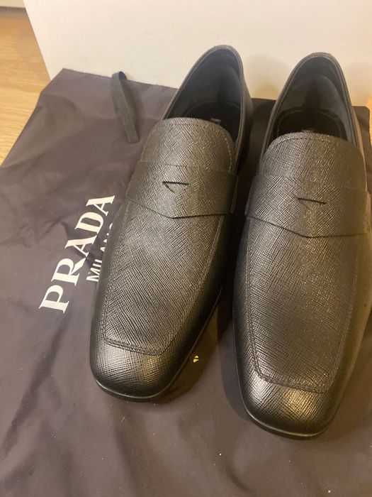 Pantofi  din piele Prada