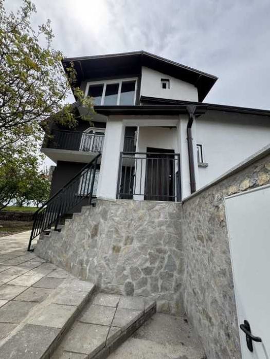 Продава КЪЩА област София, с. Драговищица