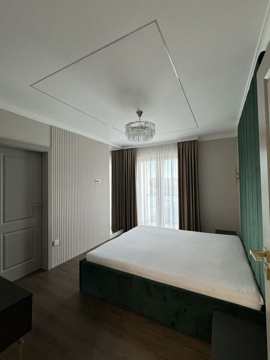 Inchiriez apartament cu 3 camere ultrafinisat modern si cu parcare subterana