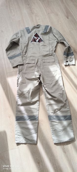 Спецодежда 2XL-2шт, S - 2шт