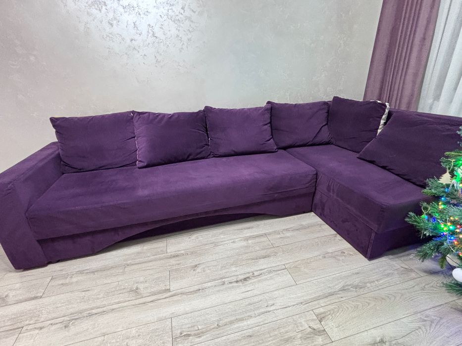 Canapea extensibila cu lada de depozitare