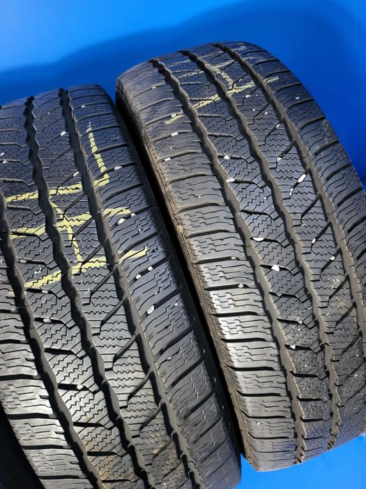 Vand set 4 x 215 60 17 C-uri Continental Van, an 2021-2022 M+S ca Noi