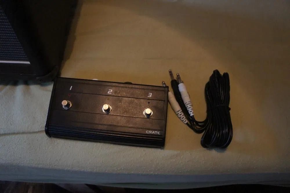 Vand combo de chitara electrica cu pedala inclusa, CRATE FLEXWAVE