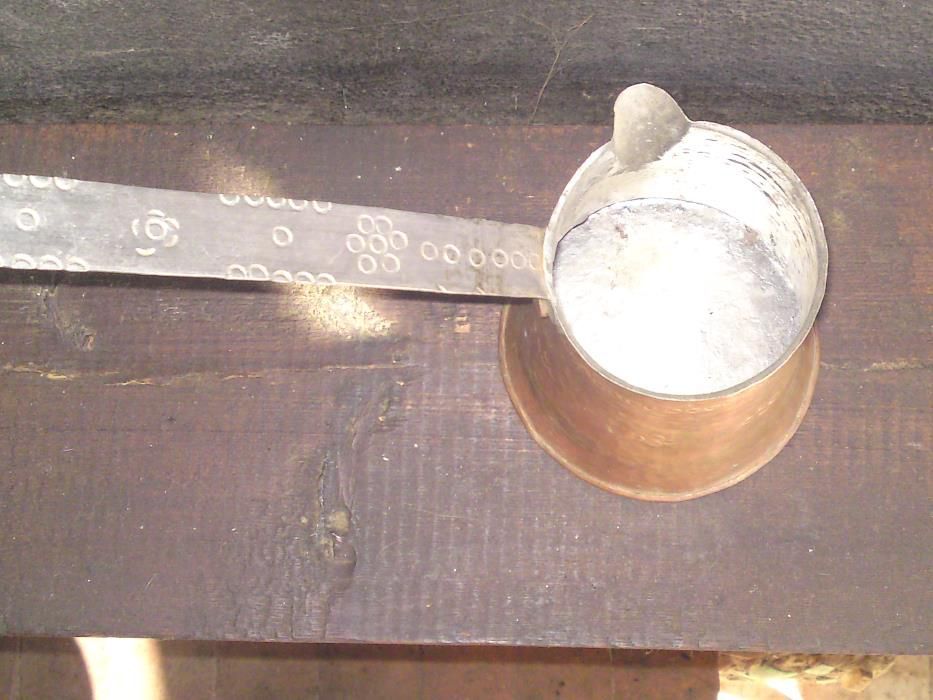 Продавам старино Джезве Дпс 1977г. и още 3ри Медни са !