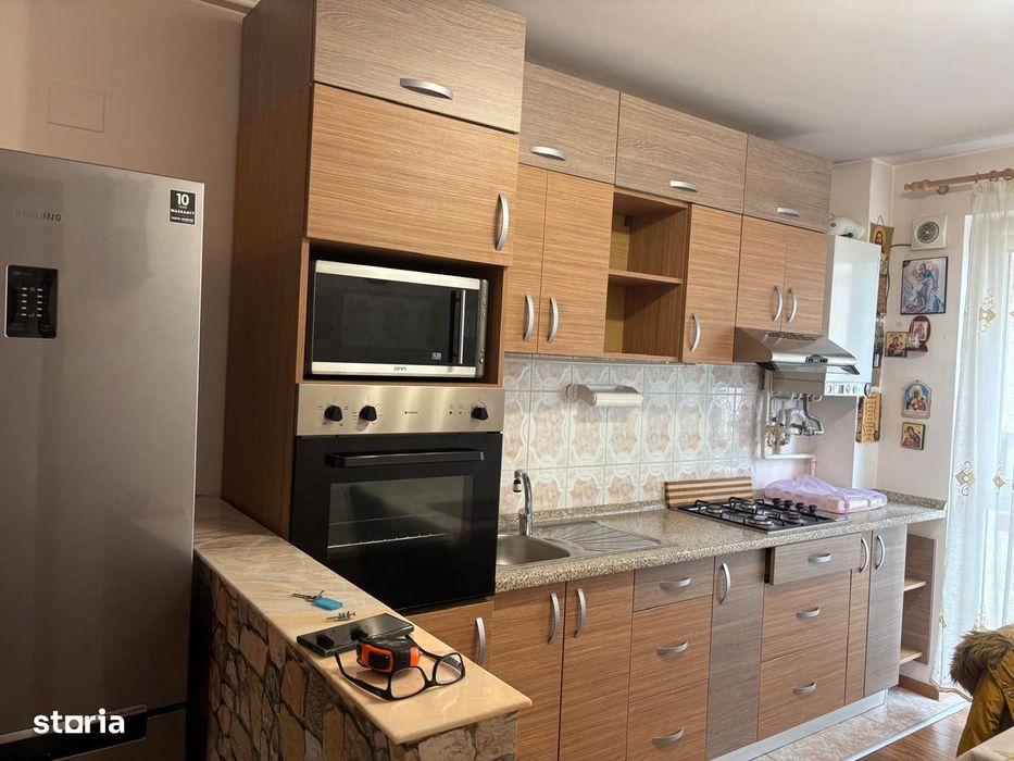 Apartament 2 camere zona Tractorul