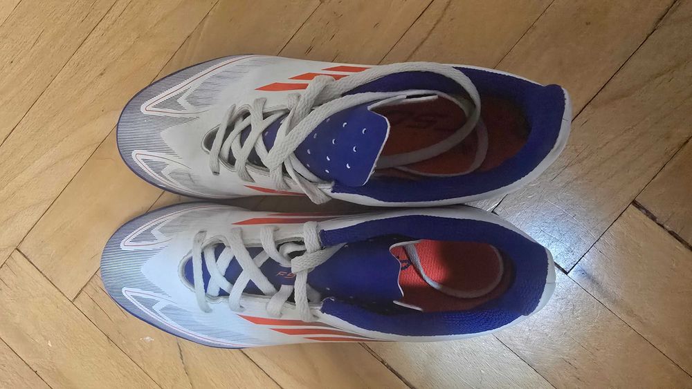 Стоножки Adidas 36.5  номер