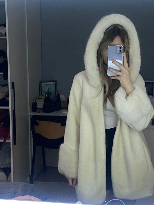 Шуба белая женская