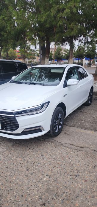 BYD qin 2022й электр