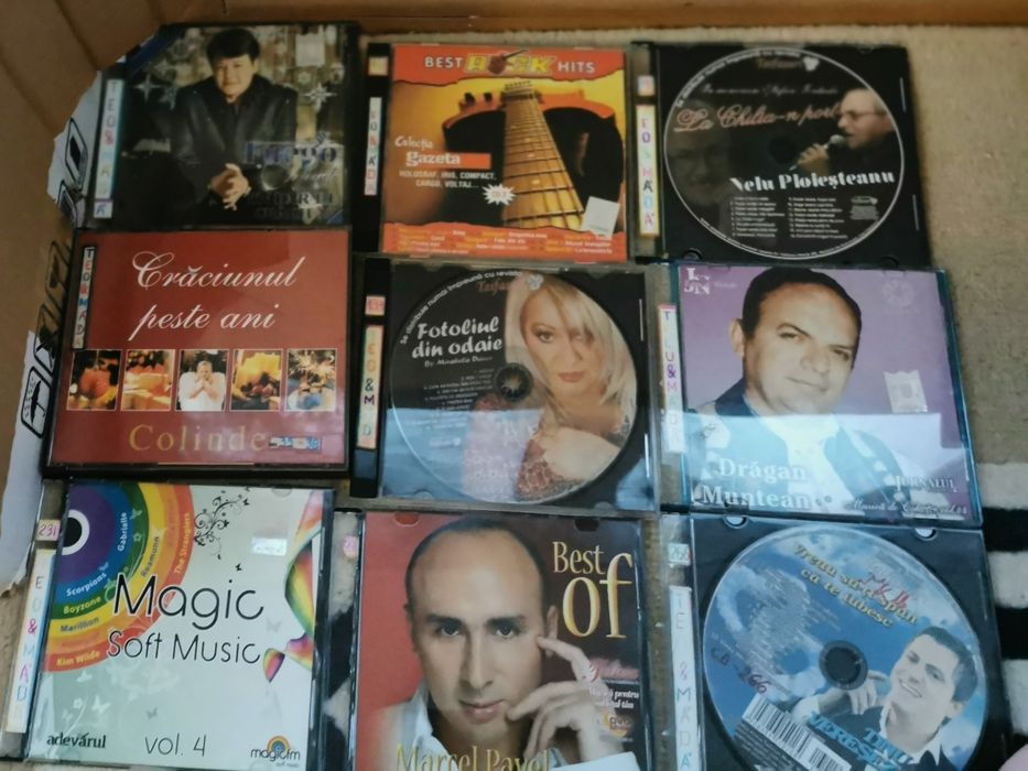 CD-uri cu muzică înregistrată și CD-uri originale